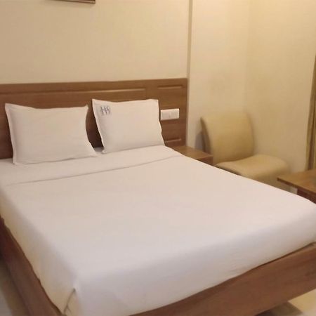 Hotel Sona'S Tiruchirappalli Экстерьер фото