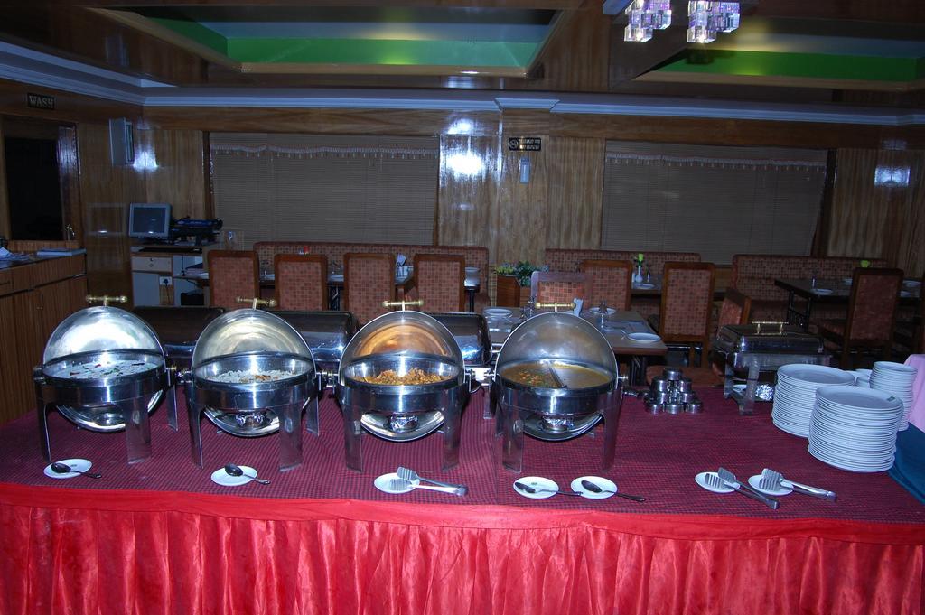 Hotel Sona'S Tiruchirappalli Экстерьер фото