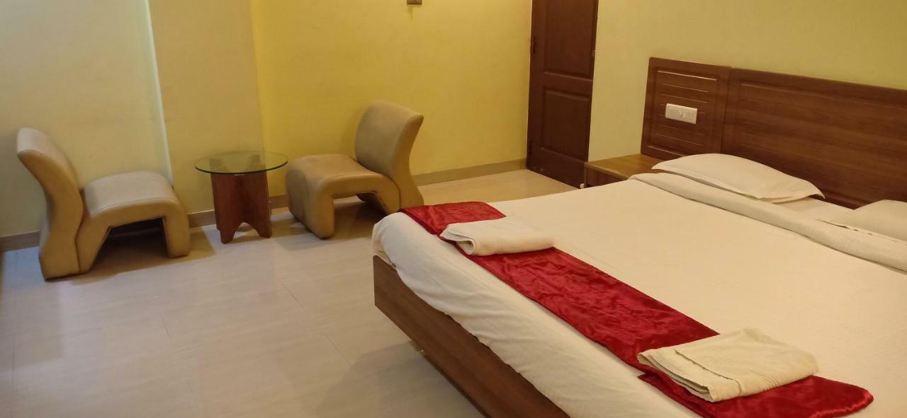 Hotel Sona'S Tiruchirappalli Экстерьер фото