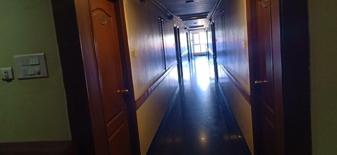 Hotel Sona'S Tiruchirappalli Экстерьер фото