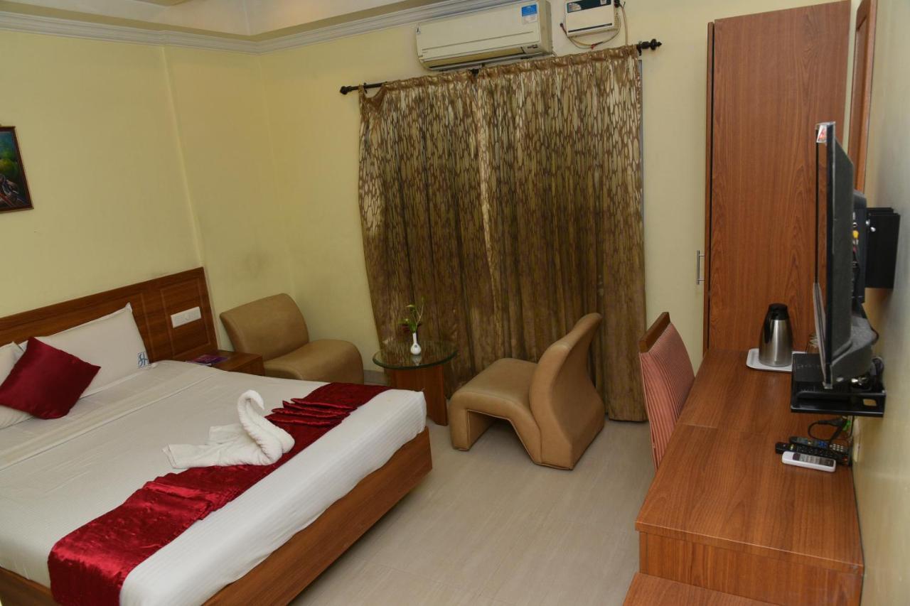 Hotel Sona'S Tiruchirappalli Экстерьер фото