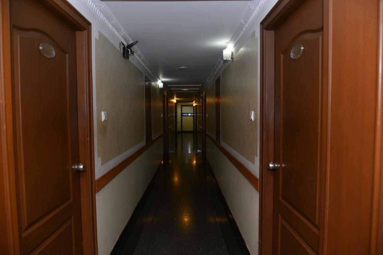 Hotel Sona'S Tiruchirappalli Экстерьер фото