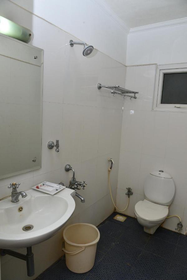 Hotel Sona'S Tiruchirappalli Экстерьер фото